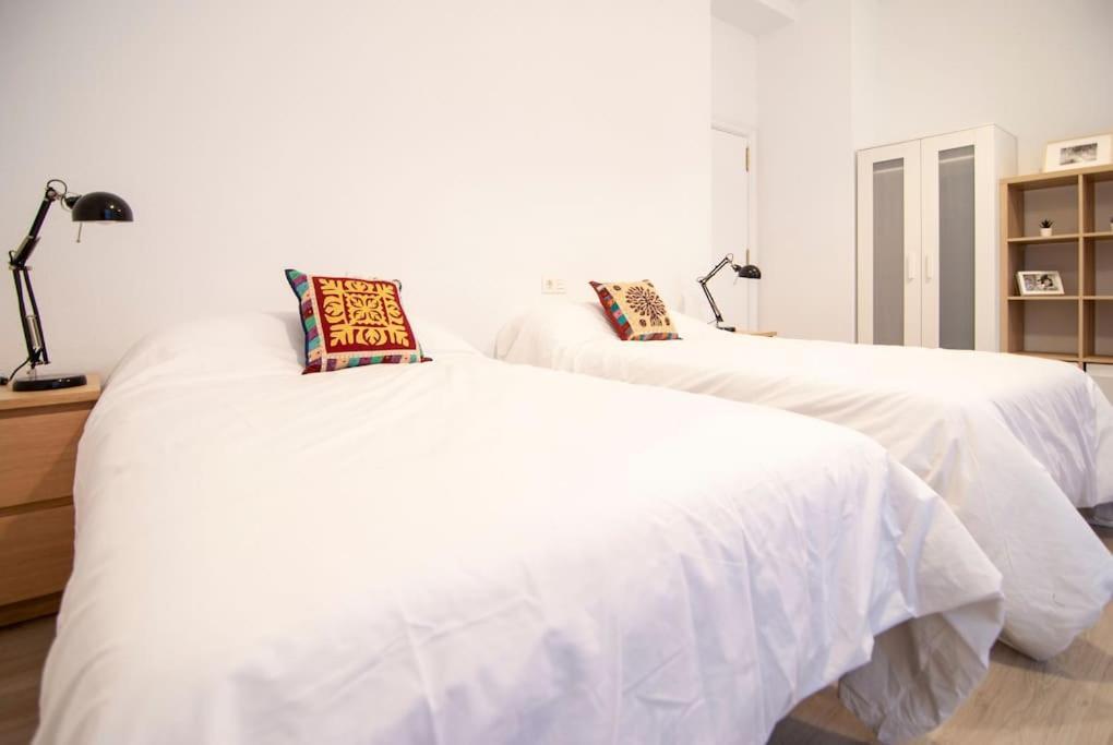 Familias Y Grupos - Muy Buena Ubicacion - Bilbao Apartman Kültér fotó